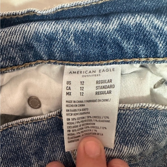 American Eagle Highest Rise 90s Boyfriend Jeans Size 12 - Picture 8 of 12